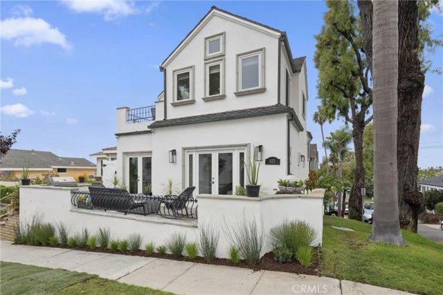 423 Poppy, Corona Del Mar, CA 92625