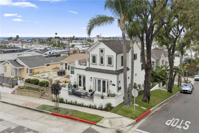 423 Poppy, Corona Del Mar, CA 92625