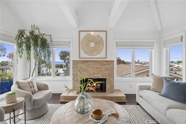 423 Poppy, Corona Del Mar, CA 92625
