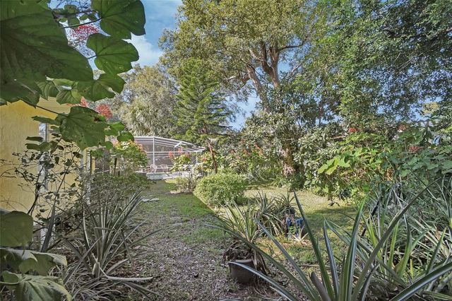 1559 W EUCLID AVENUE, Deland, FL 32720
