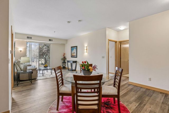 2900 University Avenue SE 305, Minneapolis, MN 55414