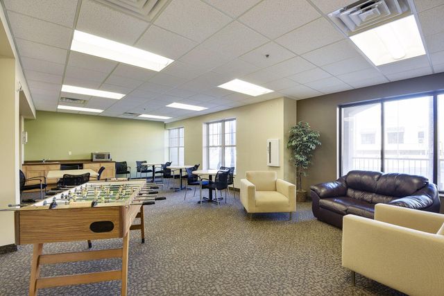 2900 University Avenue SE 305, Minneapolis, MN 55414