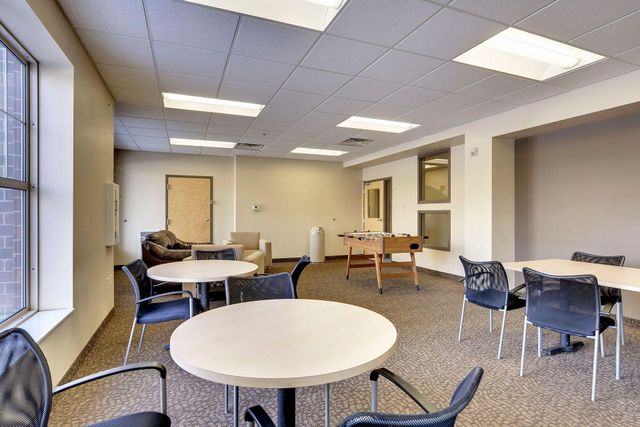 2900 University Avenue SE 305, Minneapolis, MN 55414