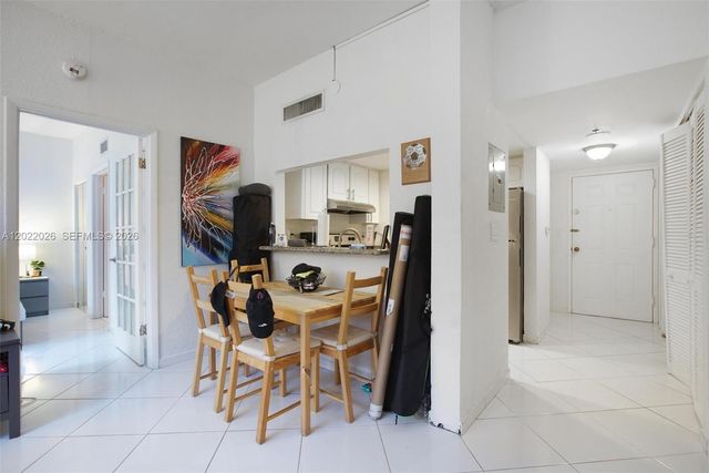 540 Brickell Key Dr 308, Miami, FL 33131
