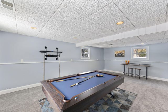 3705 Colonial Drive, Valparaiso, IN 46383