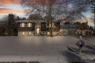 3705 Colonial Drive, Valparaiso, IN 46383