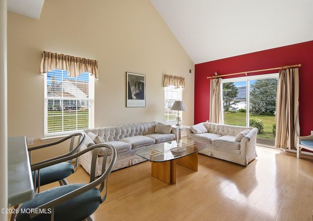 24 Valencia Drive, Manchester, NJ 08759