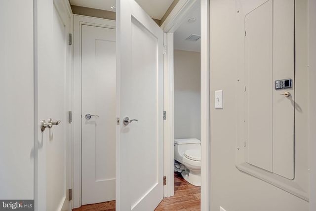 1111 19TH ST N #2703, Arlington, VA 22209