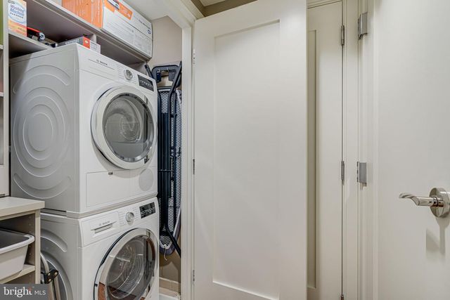 1111 19TH ST N #2703, Arlington, VA 22209