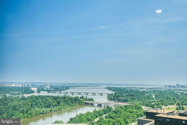 1111 19TH ST N #2703, Arlington, VA 22209