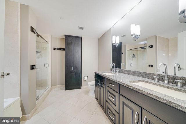 1111 19TH ST N #2703, Arlington, VA 22209