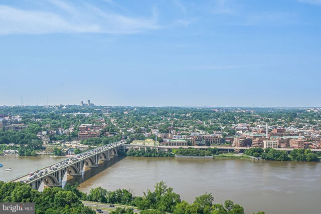 1111 19TH ST N #2703, Arlington, VA 22209