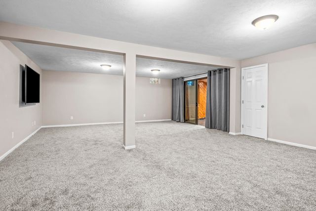 2160 Kewaunee Drive, Traverse City, MI 49686