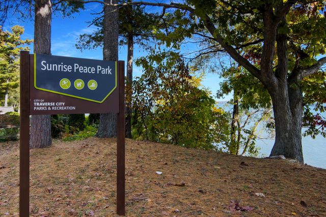 2160 Kewaunee Drive, Traverse City, MI 49686