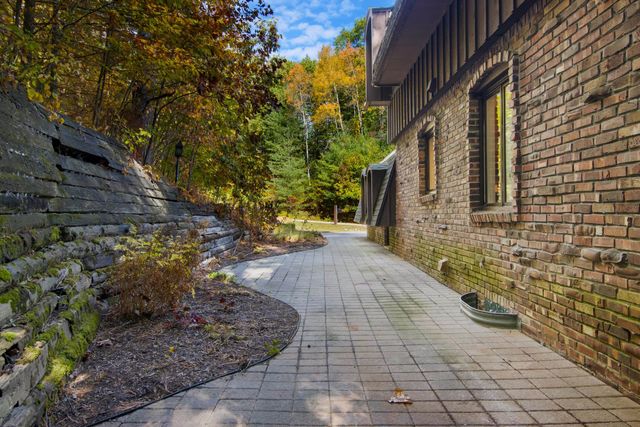 2160 Kewaunee Drive, Traverse City, MI 49686