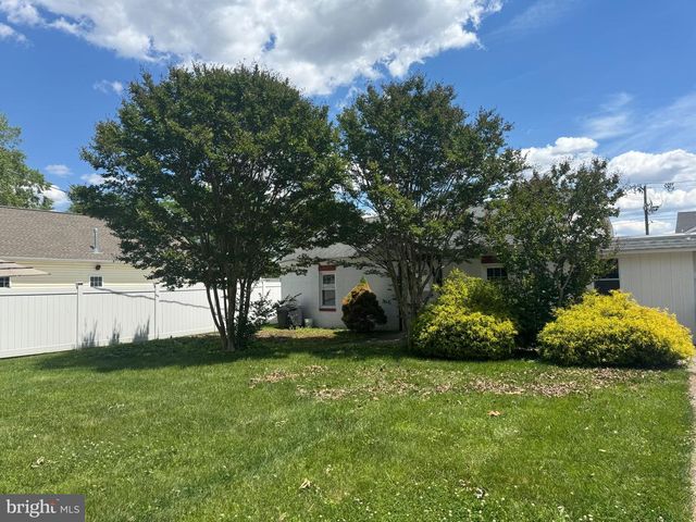 2610 CLEVELAND AVE, Claymont, DE 19703