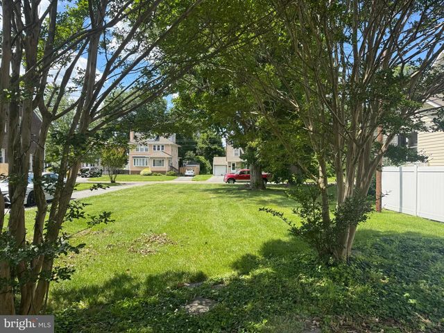 2610 CLEVELAND AVE, Claymont, DE 19703