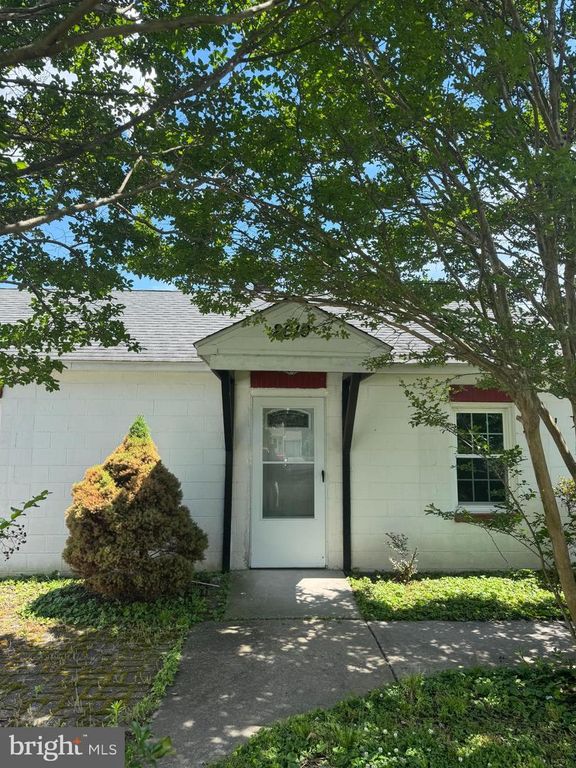 2610 CLEVELAND AVE, Claymont, DE 19703