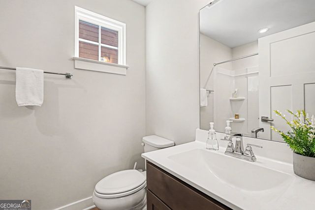 587 Gunter Drive, Hoschton, GA 30548