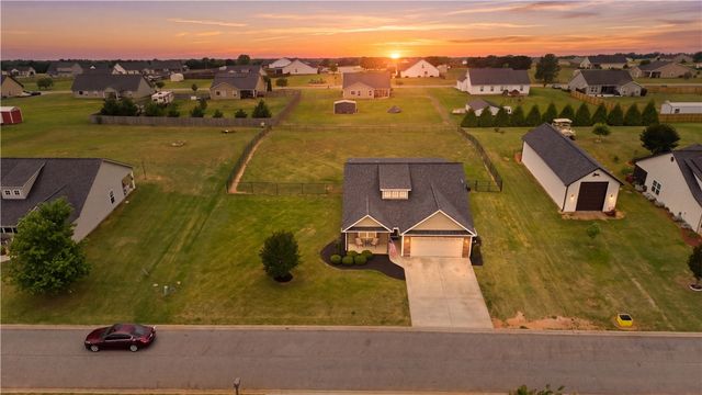 1018 Stoneham Circle, Anderson, SC 29626