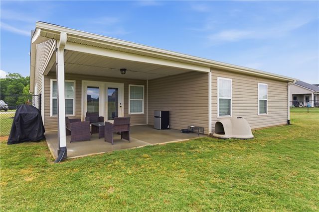 1018 Stoneham Circle, Anderson, SC 29626