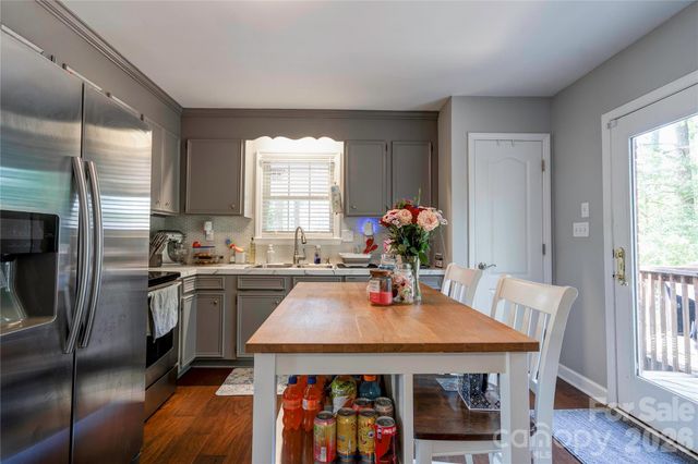 101 Doree Lane, Crouse, NC 28033