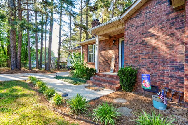101 Doree Lane, Crouse, NC 28033
