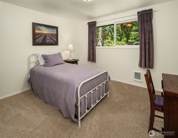 8760 SW 190th Street, Vashon, WA 98070