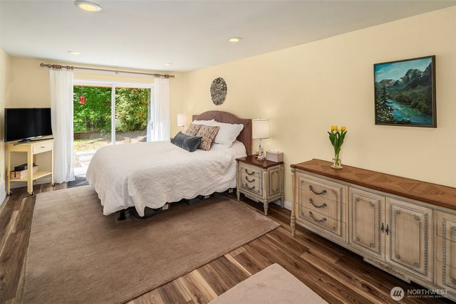 8760 SW 190th Street, Vashon, WA 98070