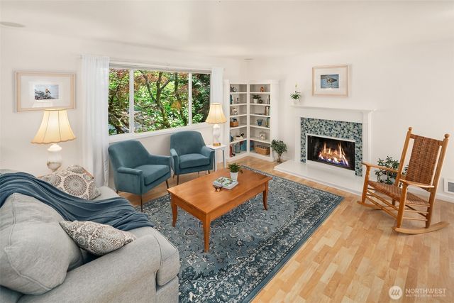 8760 SW 190th Street, Vashon, WA 98070