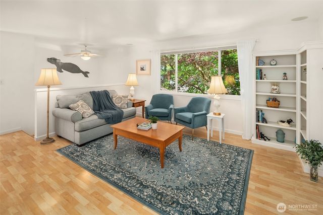 8760 SW 190th Street, Vashon, WA 98070