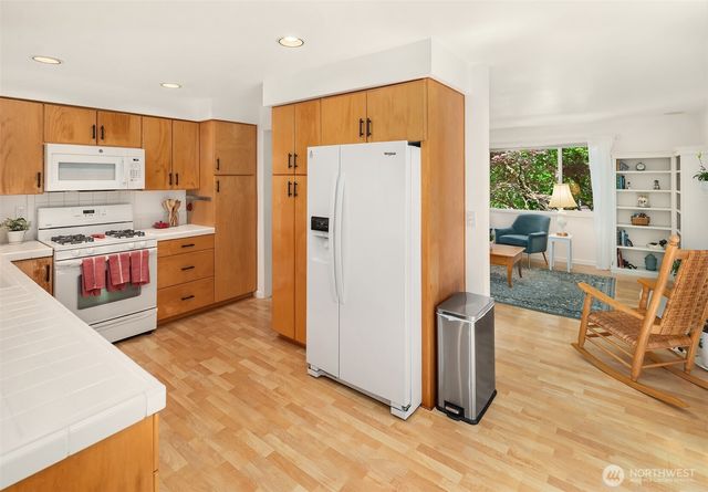 8760 SW 190th Street, Vashon, WA 98070