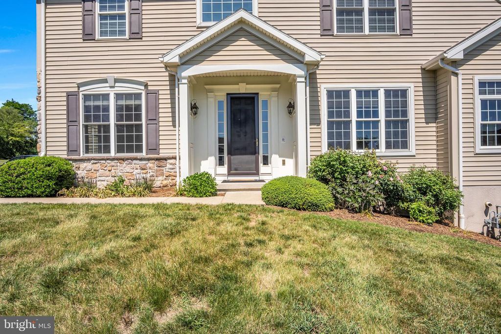 427 CARMELLA DRIVE, Mechanicsburg, PA 17050
