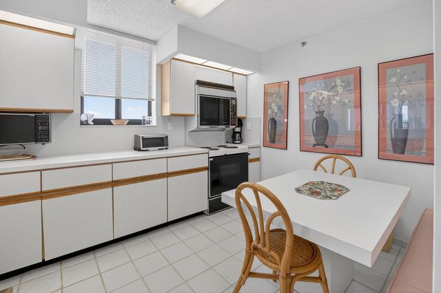 3420 S Ocean Boulevard 12t, Highland Beach, FL 33487