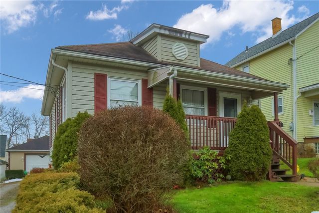 916 Temple Ave, New Castle, PA 16101