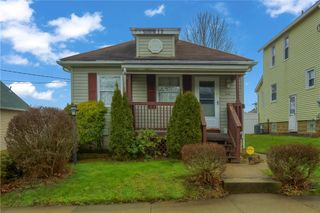 916 Temple Ave, New Castle, PA 16101