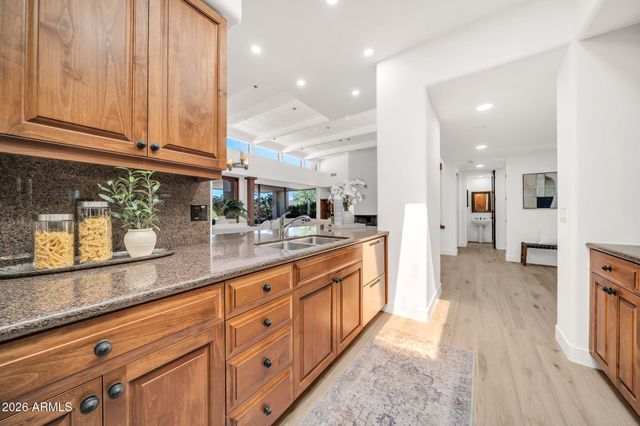 11151 E PROSPECT POINT Drive, Scottsdale, AZ 85262