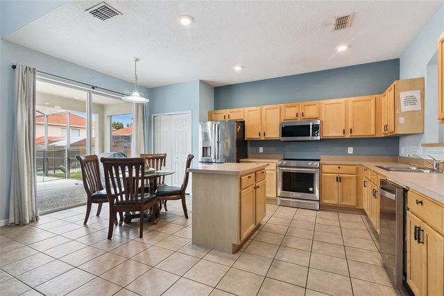 143 CORDOVA AVENUE, Davenport, FL 33897