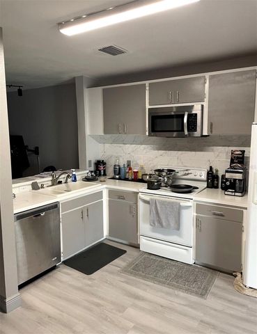 6210 BAYSIDE KEY DRIVE, Tampa, FL 33615