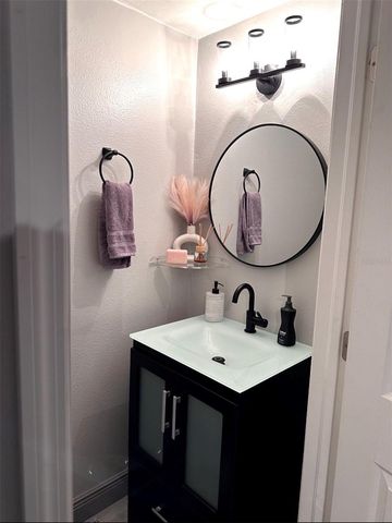 6210 BAYSIDE KEY DRIVE, Tampa, FL 33615