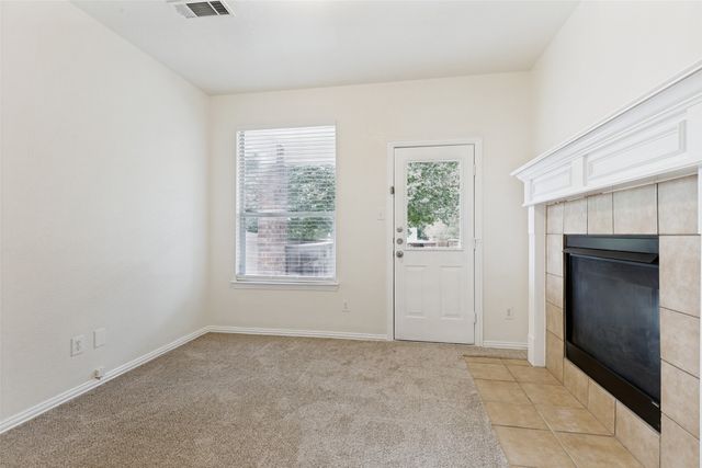 11860 Porcupine Drive, Fort Worth, TX 76244