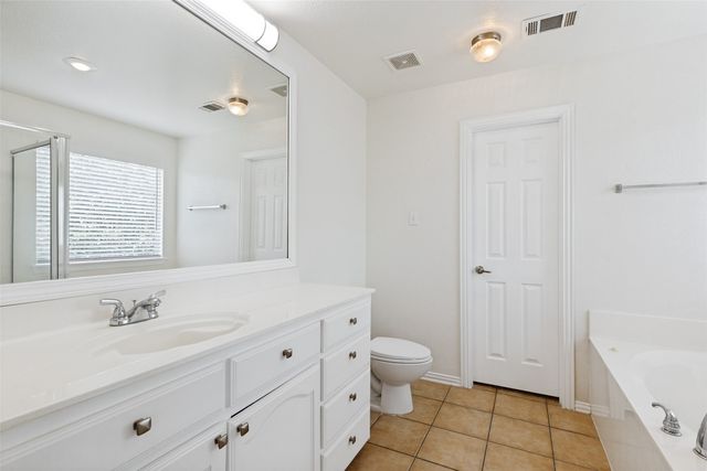 11860 Porcupine Drive, Fort Worth, TX 76244