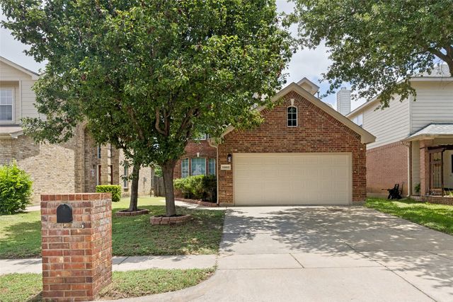 11860 Porcupine Drive, Fort Worth, TX 76244