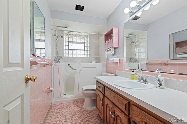 2051 Goodale Avenue, St Louis, MO 63114