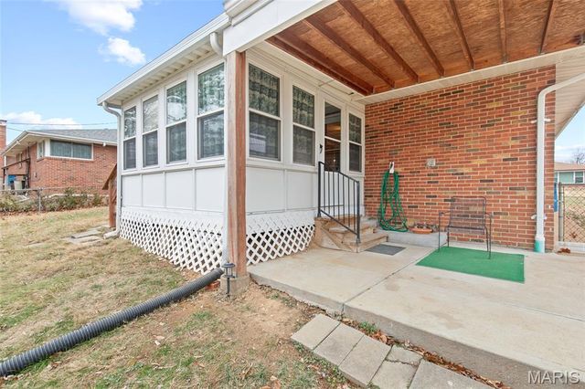 2051 Goodale Avenue, St Louis, MO 63114