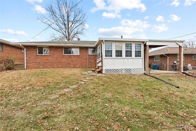 2051 Goodale Avenue, St Louis, MO 63114