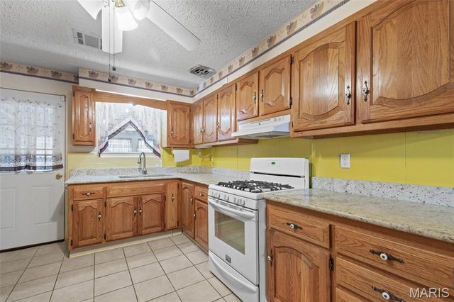 2051 Goodale Avenue, St Louis, MO 63114