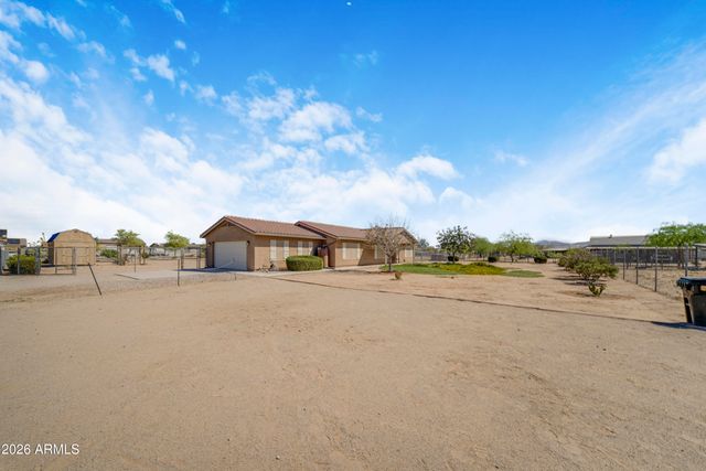 13105 S 209th Lane, Buckeye, AZ 85326
