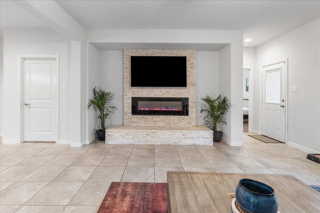 1080 Mooring Drive, Azle, TX 76020