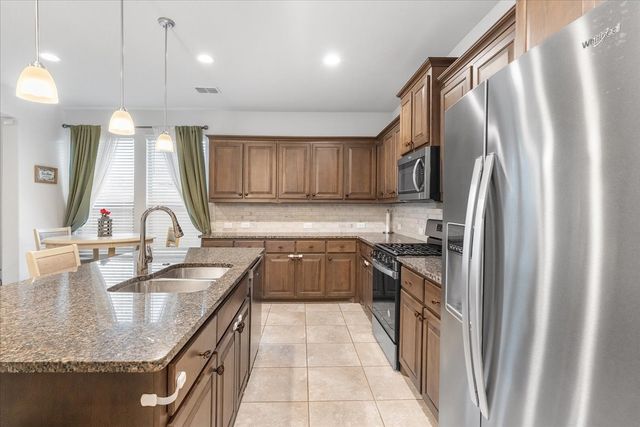 1080 Mooring Drive, Azle, TX 76020